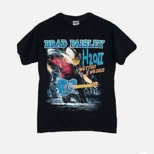 Brad Paisley H2OII Wetter Wilder Tour T-Shirt Small Like New